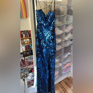 Selling Prom dress!!!! Worn once. Great condition.